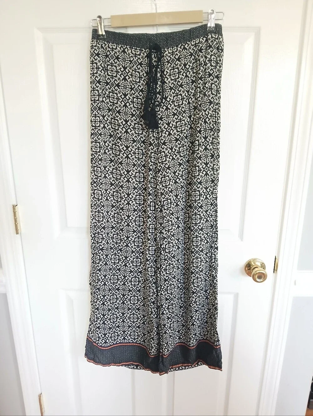 Sans Souci Black and White Printed Maxi Skirt with Drawstring Waist Boho Indie